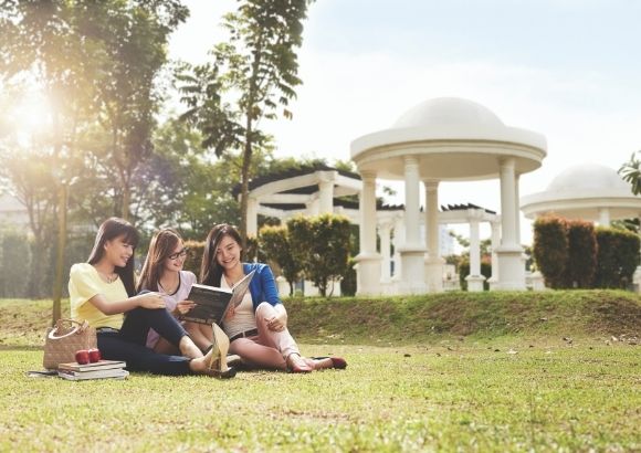 SEGi Students